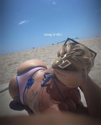 Curvy goddesses page 4 image