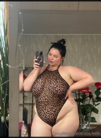 Curvylizzz 1 image