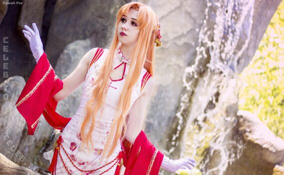 Cute foxy feet image