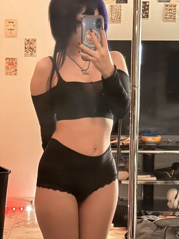 Cyntheticdoll image