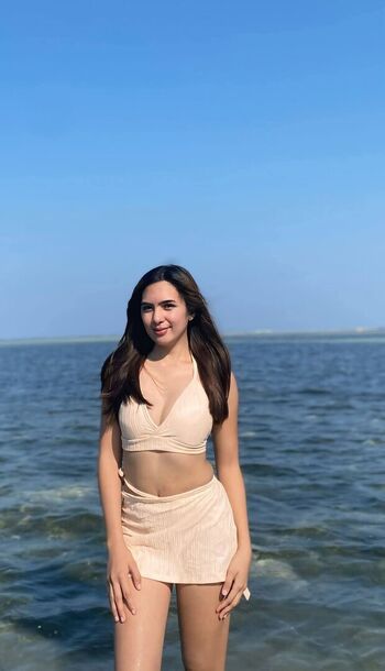 Cyra lopez almeida image