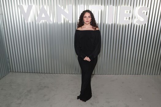 Dafne keen 1 page 3 image