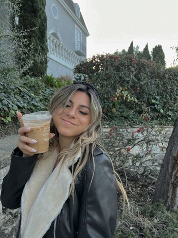 Dahnikz page 7 image