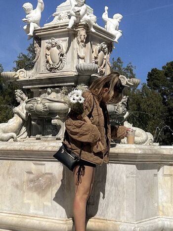 Dahnikz page 7 image