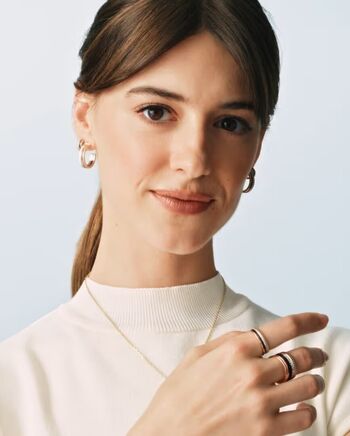 Daisy edgar jones image