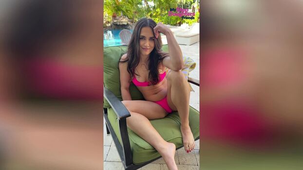 Daisy pheonix page 3 image