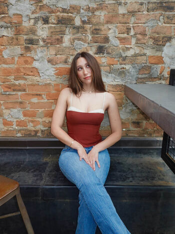 Dakota b asmr image