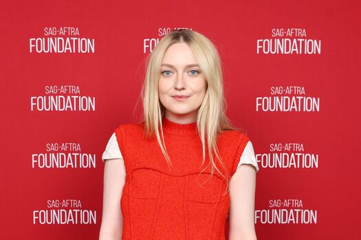 Dakota fanning page 3 image