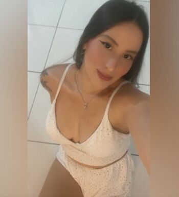 Dani bluee 1 image