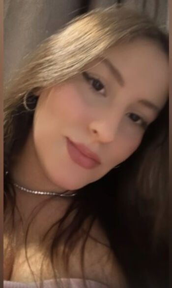 Dani bluee 1 image