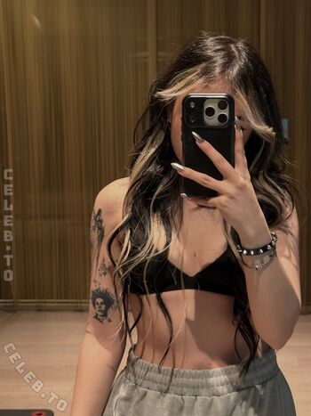Daniela herrera image