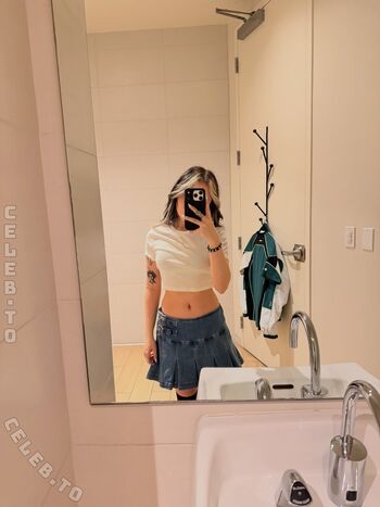 Daniela herrera image