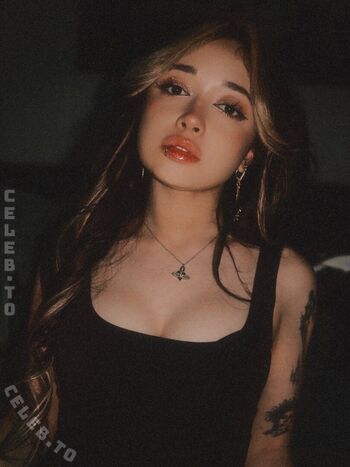 Daniela herrera image