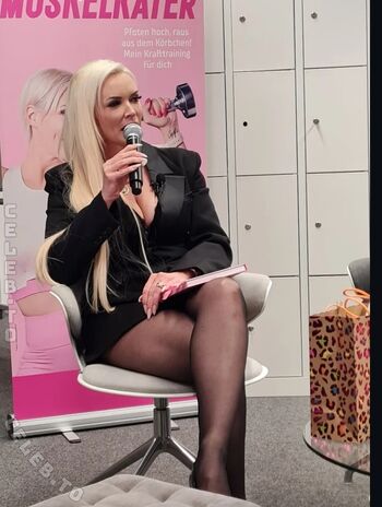 Daniela katzenberger image