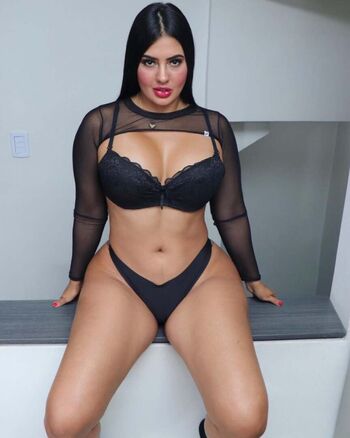 Daniela rios image