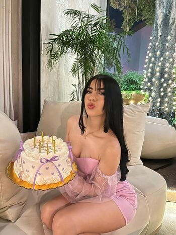 Daniela velsquez page 2 image