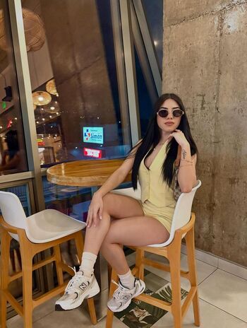 Daniela velsquez page 2 image