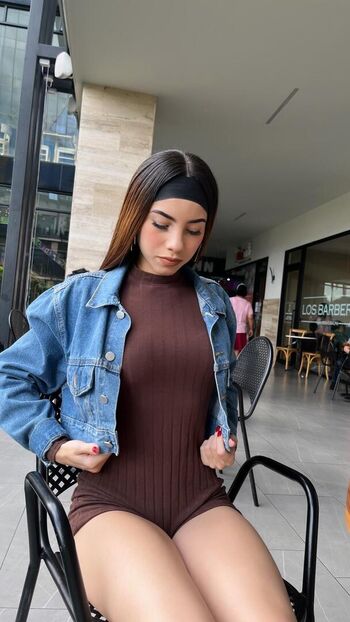 Daniela velsquez page 2 image