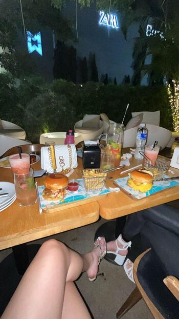 Daniela velsquez image