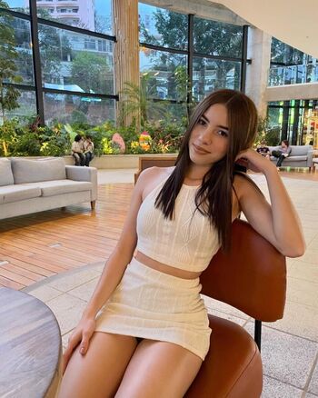 Daniela velsquez image