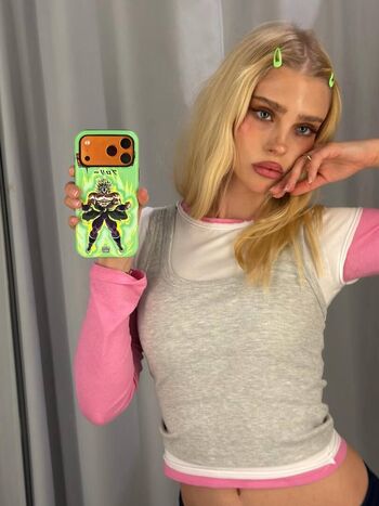 Daniela washington image