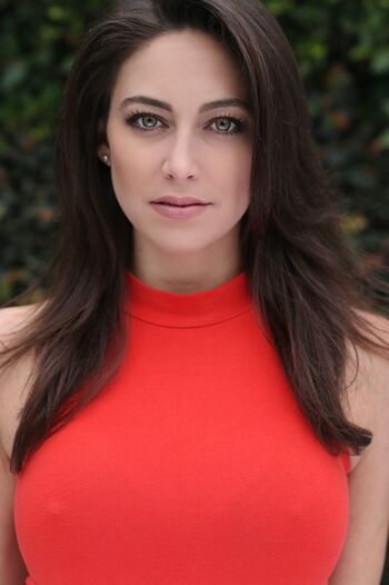 Danielle baker image
