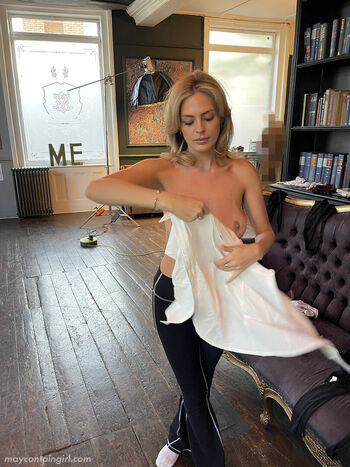 Danielle sellers image