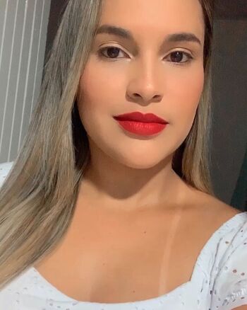 Danielly alves image