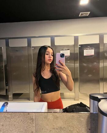 Danna renteria image