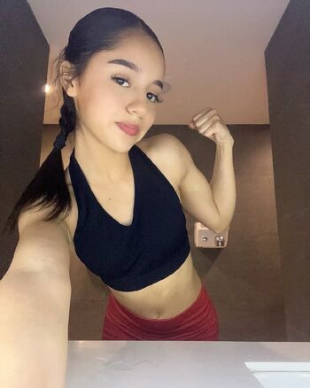 Danna renteria image