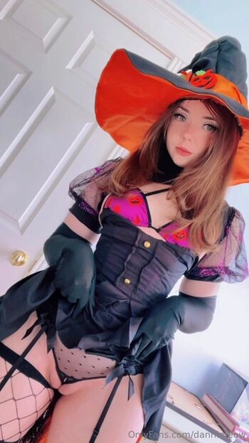 Danni meow page 3 image