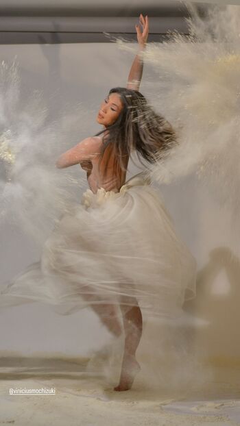 Danni suzuki page 2 image