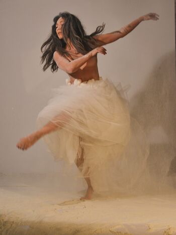 Danni suzuki page 2 image