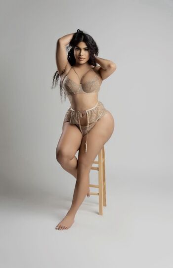 Darlyn castillo image