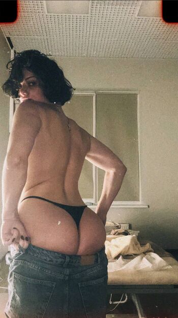 Darya zarykovskaya image