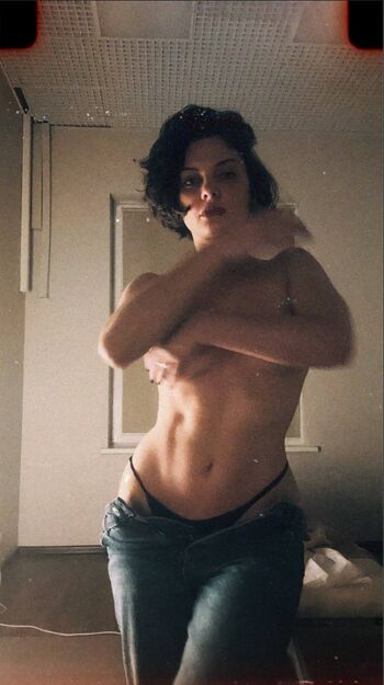 Darya zarykovskaya image