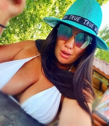 Dasha kovalenko image