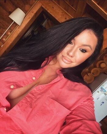 Dasha kovalenko image