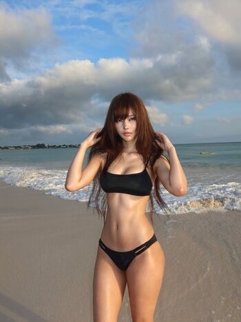 Daturakisses sacha wang image