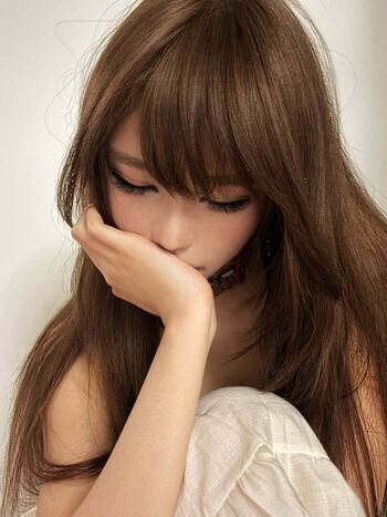 Daturakisses page 2 image