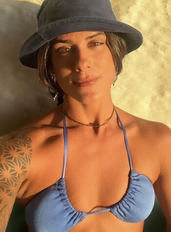 Debora varella image