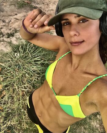 Debora varella image