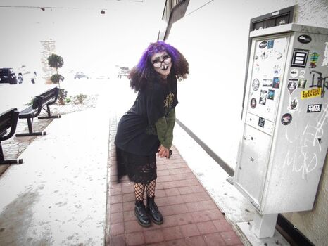 Decayingdaf page 2 image