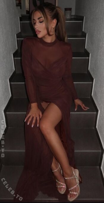 Deeanaofficial image