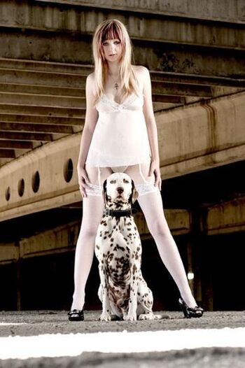 Deemonica asmr image