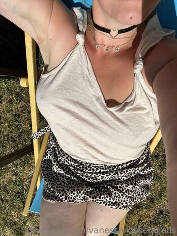 Deepthroatvanessa image