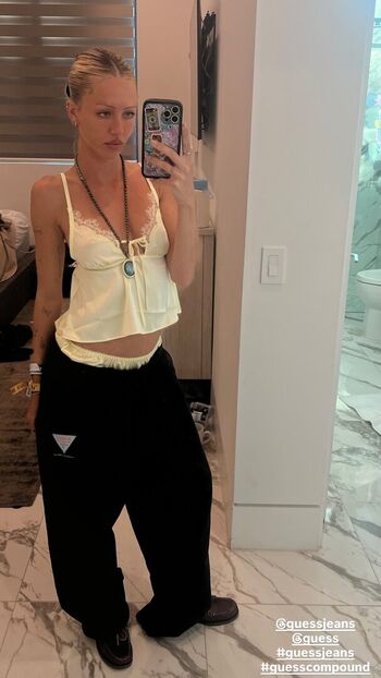 Delilah belle hamlin page 2 image
