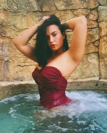 Demi lovato image