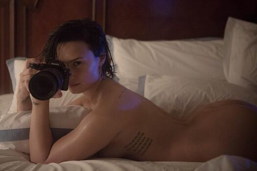 Demi lovato image