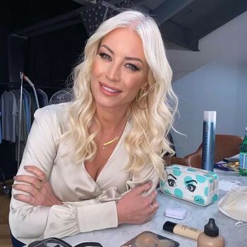 Denise van outen image